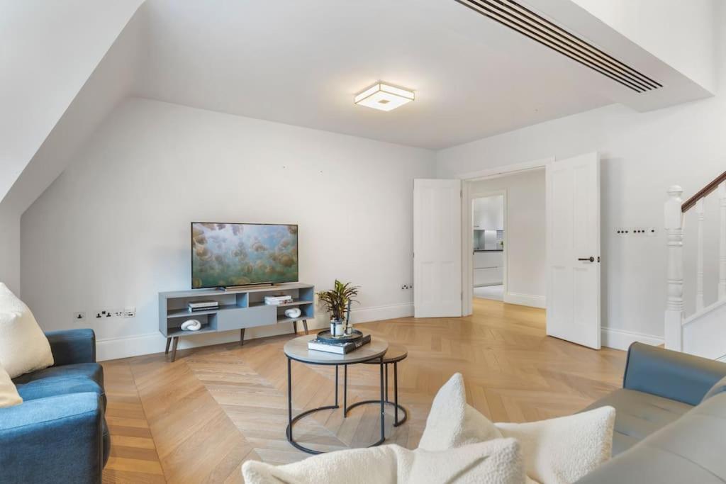 Luxury 3 Bed Flat In Kensington Apartment London Bagian luar foto